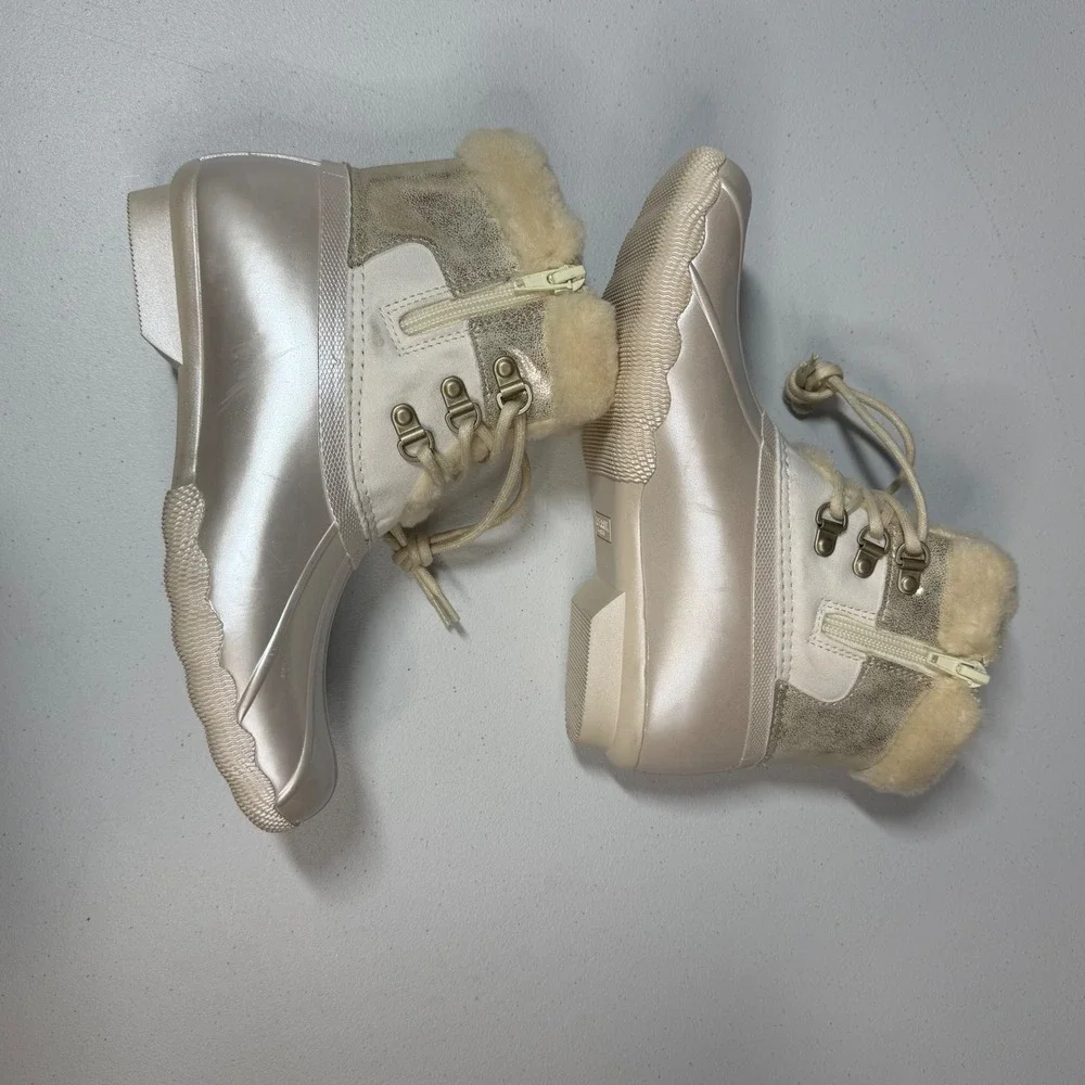 Sperry‎ Saltwater Duck Boots 5 Champagne Metallic Faux Fur Trim Side Zip